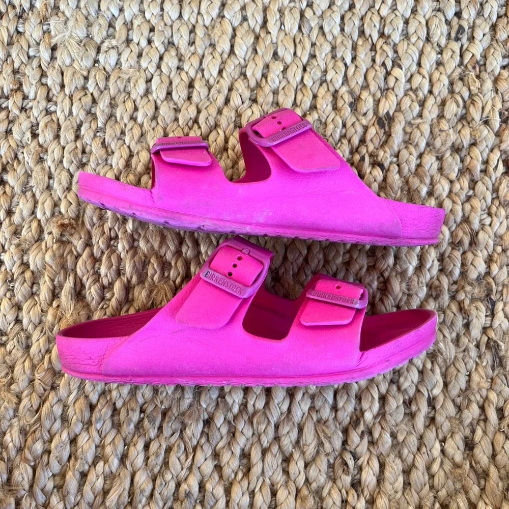 Birkenstock Arizona EVA Neon‎ Pink Sandals Kids Size 34 US 3 Waterproof Slide
